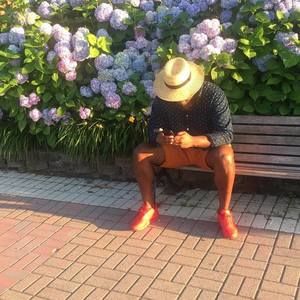 Meet your Posher, Corey